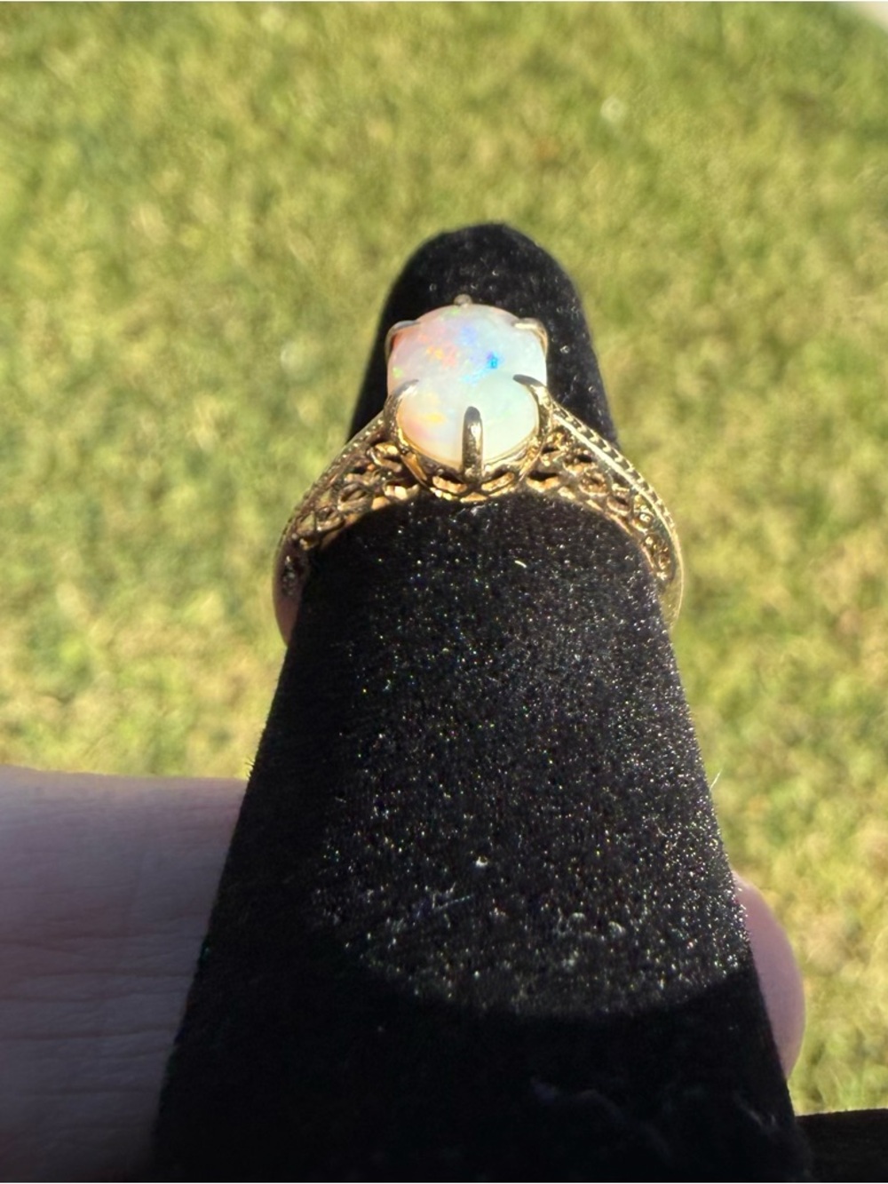14 k Gold Opal Oval Solitaire Ring - Australian blue green Coober Pedy - Picture 10 of 13